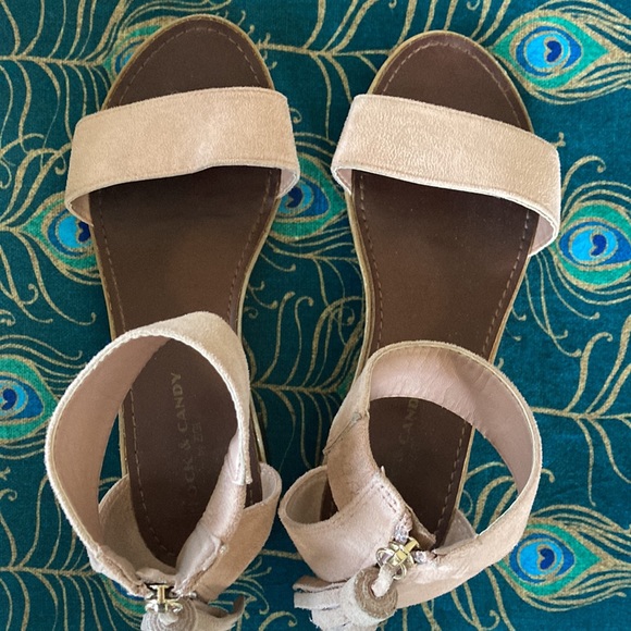 Pale Pink Sandals With Tasseled Zippers - Picture 3 of 6